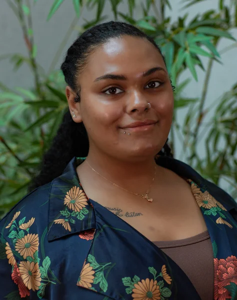 Nina Robinson, Agent